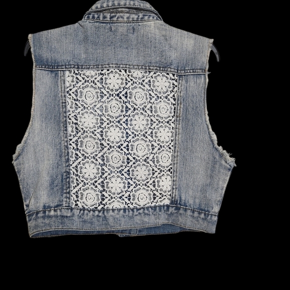 Chiqle Jeans Top size Large - Picture 10 of 11